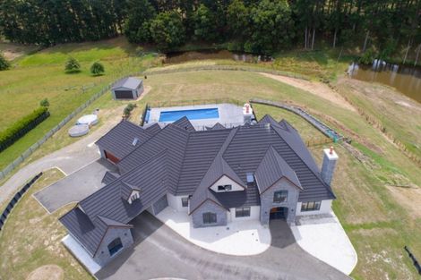 Photo of property in 51 Tutakarae Road, Kelvin Grove, Palmerston North, 4470