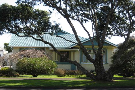 Photo of property in 30 Richmond Street, Fitzroy, New Plymouth, 4312