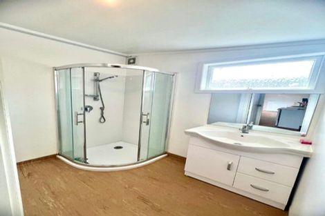 Photo of property in 16 Savoy Road, Glen Eden, Auckland, 0602