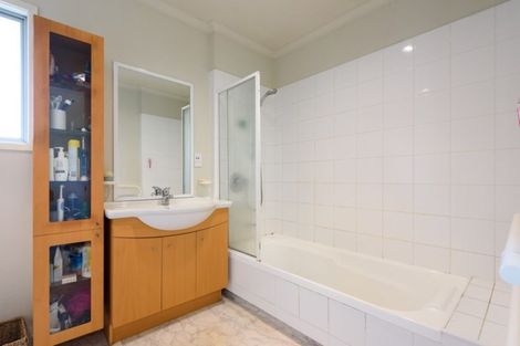 Photo of property in 8/5 Malcolm Lane, Thorndon, Wellington, 6011