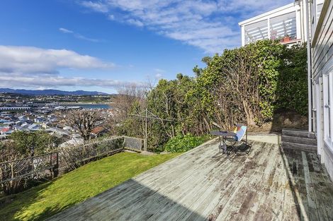 Photo of property in 14 Buckingham Street, Melrose, Wellington, 6023