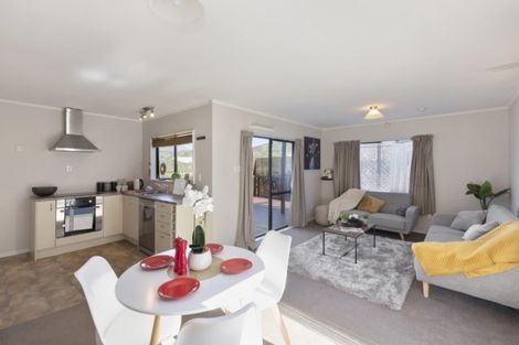 Photo of property in 30 Castle Crescent, Stokes Valley, Lower Hutt, 5019