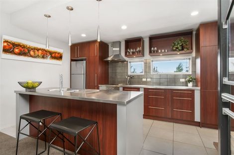 Photo of property in 2/117 Canon Street, Edgeware, Christchurch, 8013