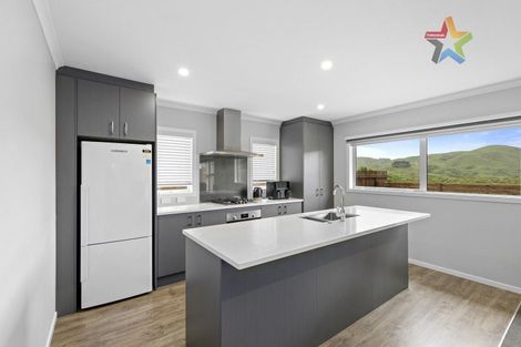 Photo of property in 3 Takapo Grove, Kelson, Lower Hutt, 5010