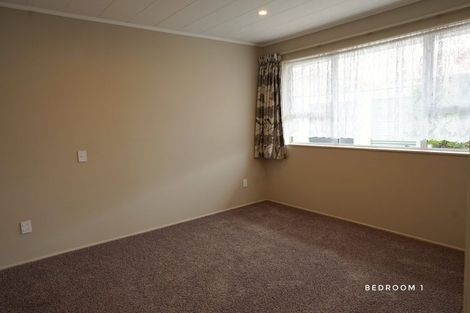 Photo of property in 3/6 Karamu Street, Strandon, New Plymouth, 4312