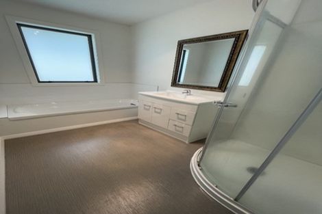 Photo of property in 40 Fairfax Crescent, Pyes Pa, Tauranga, 3112