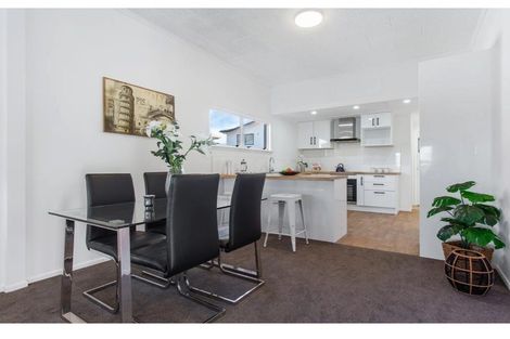 Photo of property in 7 Lippiatt Road, Otahuhu, Auckland, 1062