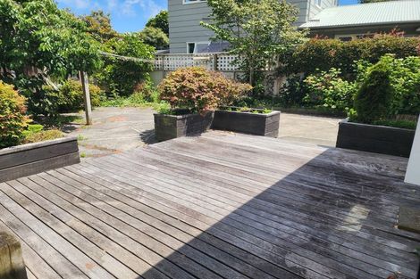 Photo of property in 6 Nikau Street, Eastbourne, Lower Hutt, 5013