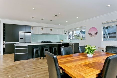 Photo of property in 106 Admirals Court Drive, Greenhithe, Auckland, 0632