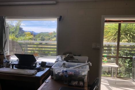 Photo of property in 2/1 Angle Street, Picton, 7220