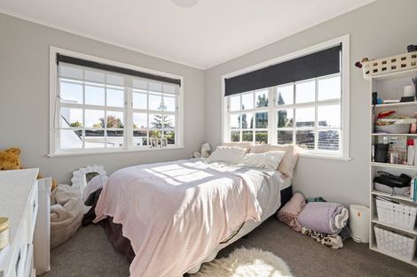 Photo of property in 166 Sandwich Road, St Andrews, Hamilton, 3200