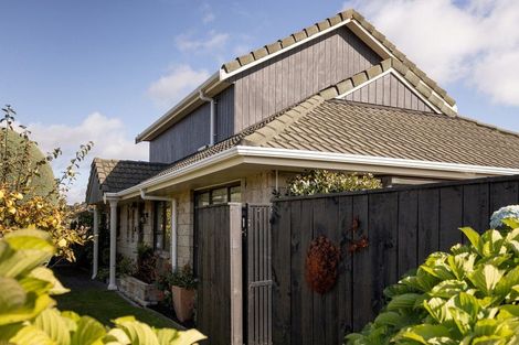 Photo of property in 22 Maida Vale Street, Fenton Park, Rotorua, 3010