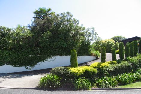 Photo of property in 3d Orchard Road, Browns Bay, Auckland, 0630