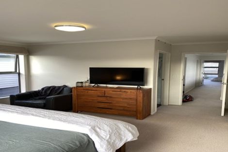 Photo of property in 4 Vincent Lane, Hobsonville, Auckland, 0616