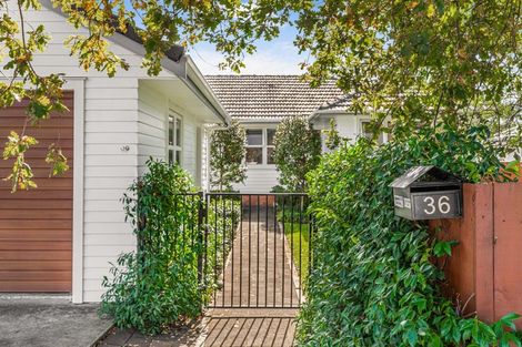 Photo of property in 36 Totara Road, Te Atatu Peninsula, Auckland, 0610