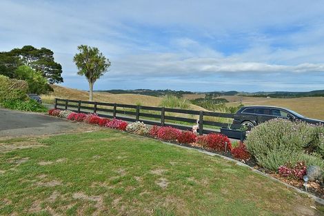 Photo of property in 290 Shanks Road, Helensville, 0875