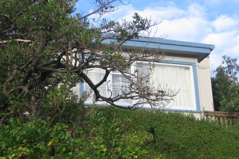 Photo of property in 30 Robertson Street, Owhiro Bay, Wellington, 6023