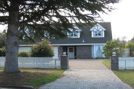 Photo of property in 1 Ogilvie Road, Kinloch, Taupo, 3377