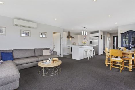 Photo of property in 35 Sequoia Way, Rangiora, 7400