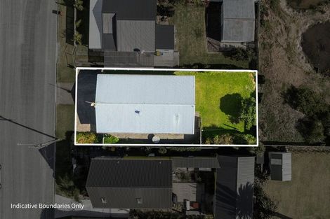 Photo of property in 49 Beach Road, Waihi Beach, 3611