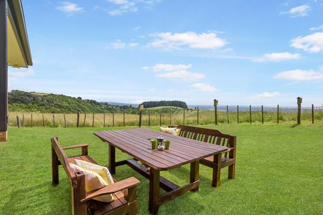 Photo of property in 807 Ponga Road, Opaheke, Papakura, 2584