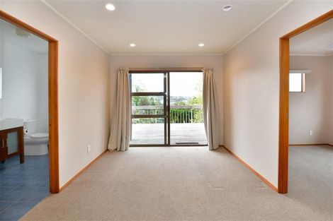 Photo of property in 57 Marellen Drive, Red Beach, 0932