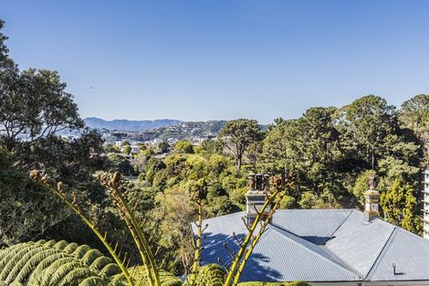 Photo of property in 37 Patanga Crescent, Thorndon, Wellington, 6011