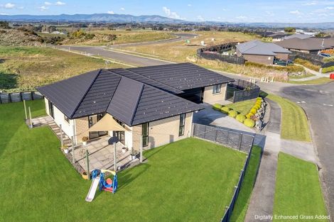 Photo of property in 28 Macdonald Heights, Feilding, 4702