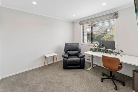 Photo of property in 6 George Fyfe Way, Wakefield, 7025