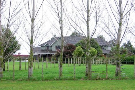 Photo of property in 30 Schnell Drive, Kelvin Grove, Palmerston North, 4414