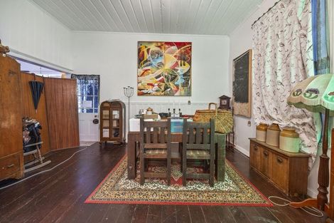 Photo of property in 96 Bridge Street, Eltham, 4322