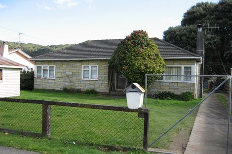 Photo of property in 26 Peel Place, Wainuiomata, Lower Hutt, 5014