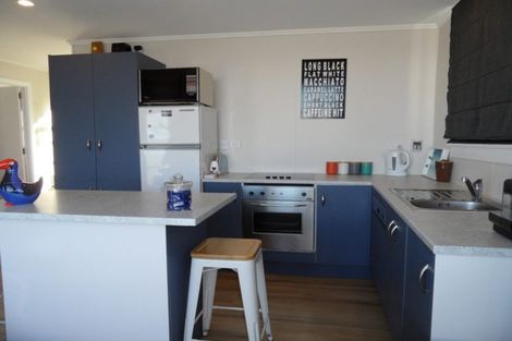 Photo of property in 10 Miro Street, Kaka Point, 9271