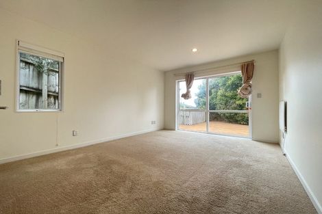 Photo of property in 78 Rising Parade, Fairview Heights, Auckland, 0632