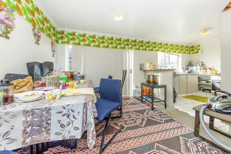 Photo of property in 19 Senator Drive, Manurewa, Auckland, 2105