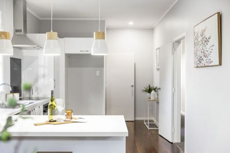 Photo of property in 34 Hillcrest Road, Hillcrest, Hamilton, 3216