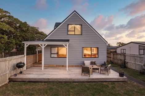 Photo of property in 244a Manly Street, Paraparaumu Beach, Paraparaumu, 5032