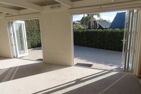 Photo of property in 1/20 Selwyn Road, Cockle Bay, Auckland, 2014