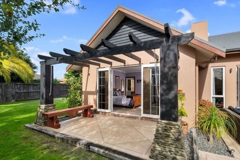 Photo of property in 1 Piha Close, Papamoa Beach, Papamoa, 3118