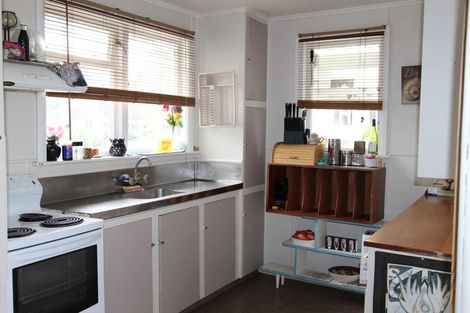 Photo of property in 24 Wilson Street, Pahiatua, 4910