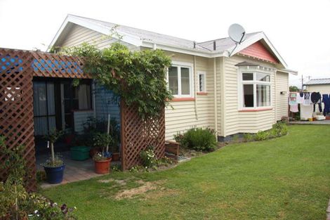 Photo of property in 17b Ottawa Road, Wainoni, Christchurch, 8061
