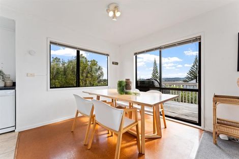 Photo of property in 17 Caroline Heights, Omaha, 0986