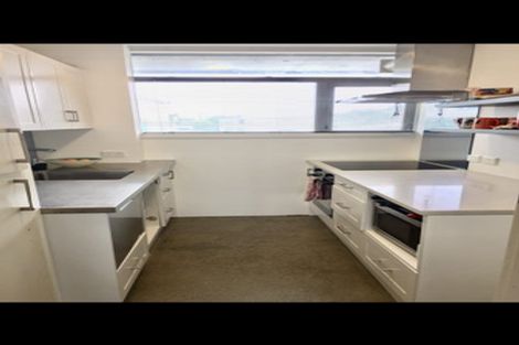 Photo of property in Manston Apartments, 3c/145 Ohiro Road, Brooklyn, Wellington, 6021