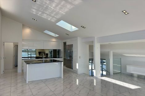 Photo of property in 16 Bucklands Beach Road, Bucklands Beach, Auckland, 2012
