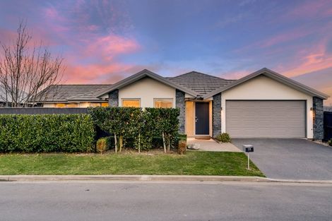 Photo of property in 19 Maka Lane, Halswell, Christchurch, 8025