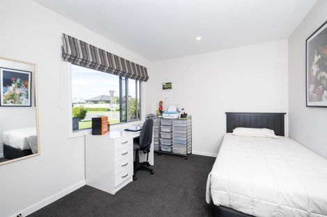 Photo of property in 8 Mckay Close, Frimley, Hastings, 4120