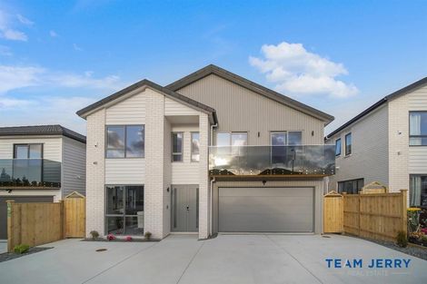 Photo of property in 21 Knockanara Drive, Flat Bush, Auckland, 2019