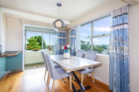 Photo of property in 35 Spence Road, Henderson, Auckland, 0612