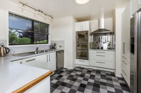 Photo of property in 12 Serrata Place, Browns Bay, Auckland, 0630