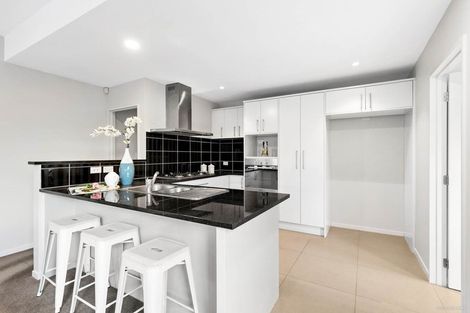 Photo of property in 52 Lake Panorama Drive, Henderson, Auckland, 0612